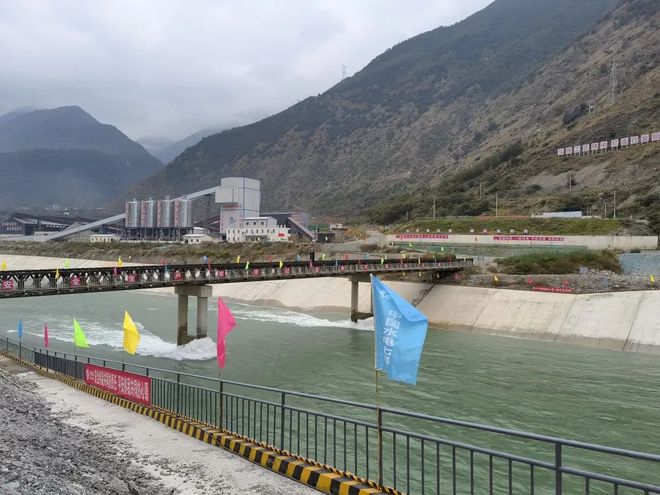 中國電建-中水六局華浙開原管業